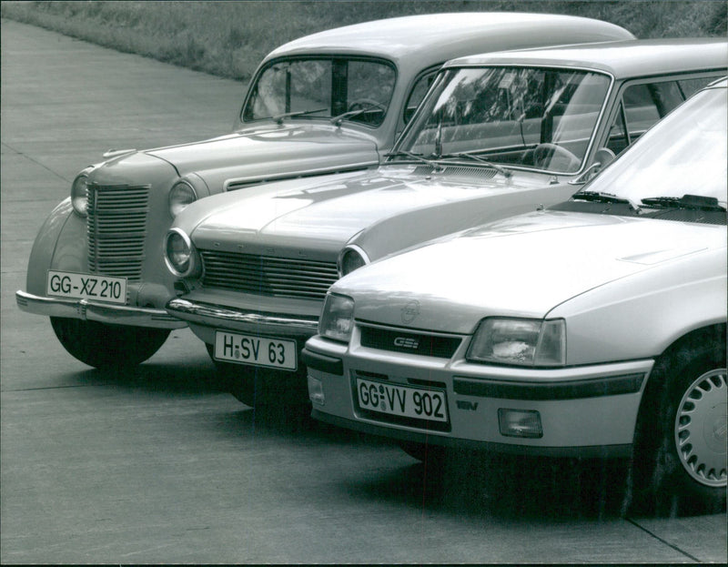 Opel GSE - Vintage Photograph