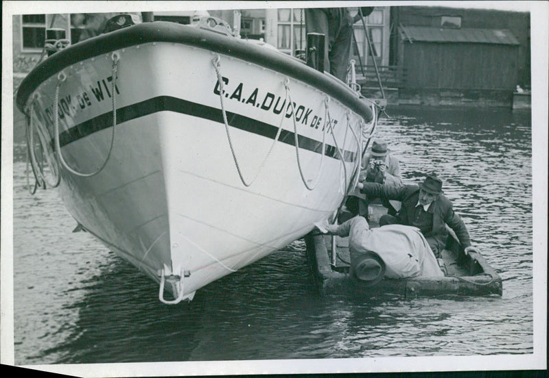 Dudok de wit ship - Vintage Photograph