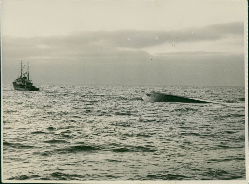 At sea - Vintage Photograph