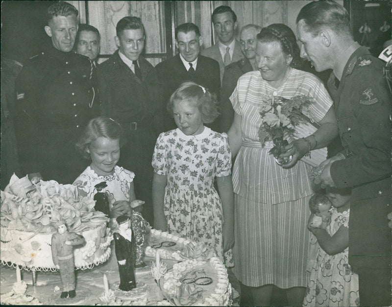 Queen Wilhelmina, Princess Beatrix - Vintage Photograph