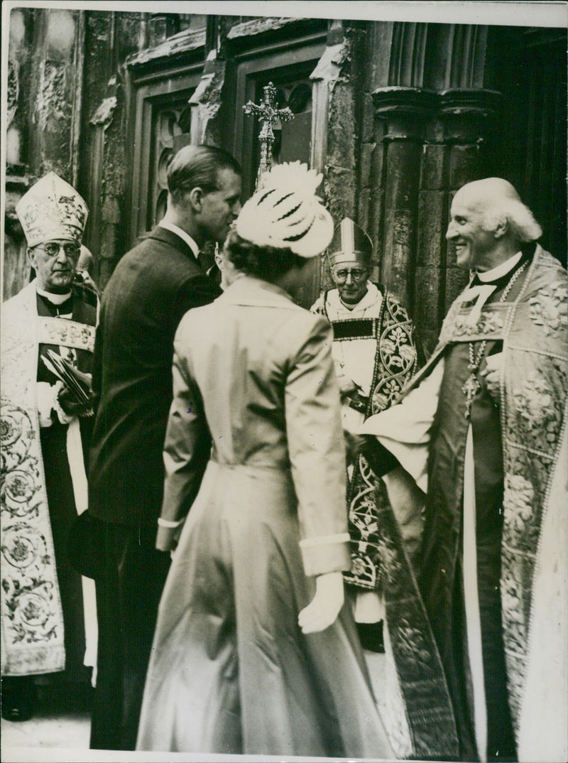 Rev Hewlett Johnson meets the Duke - Vintage Photograph