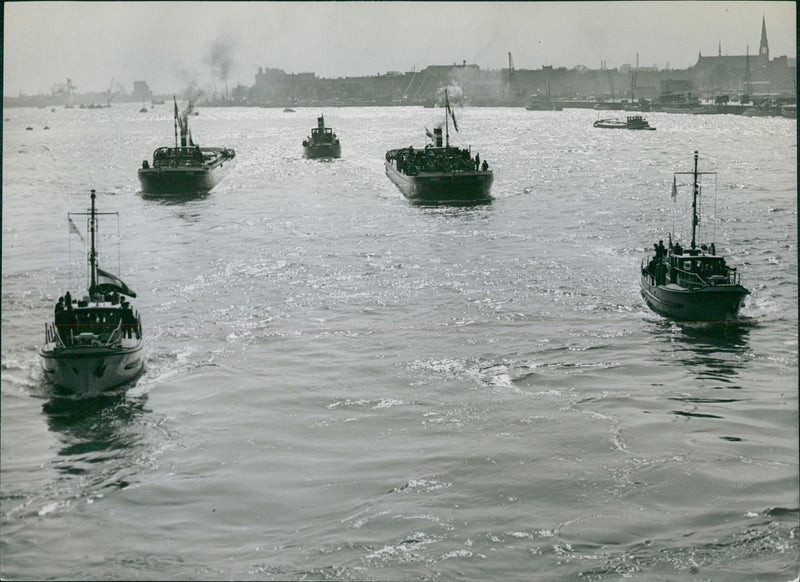 Boats sailing - Vintage Photograph