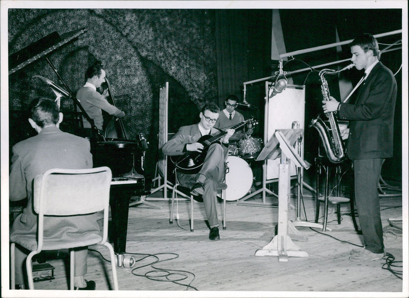 Music in the hammock - Vintage Photograph