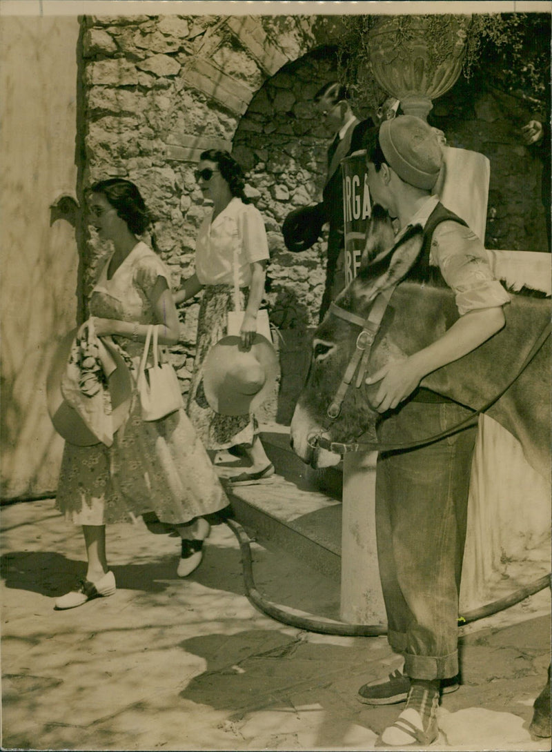 Princess Margaret vacations in Italy - Vintage Photograph