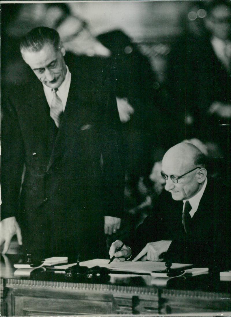 Signature - Vintage Photograph