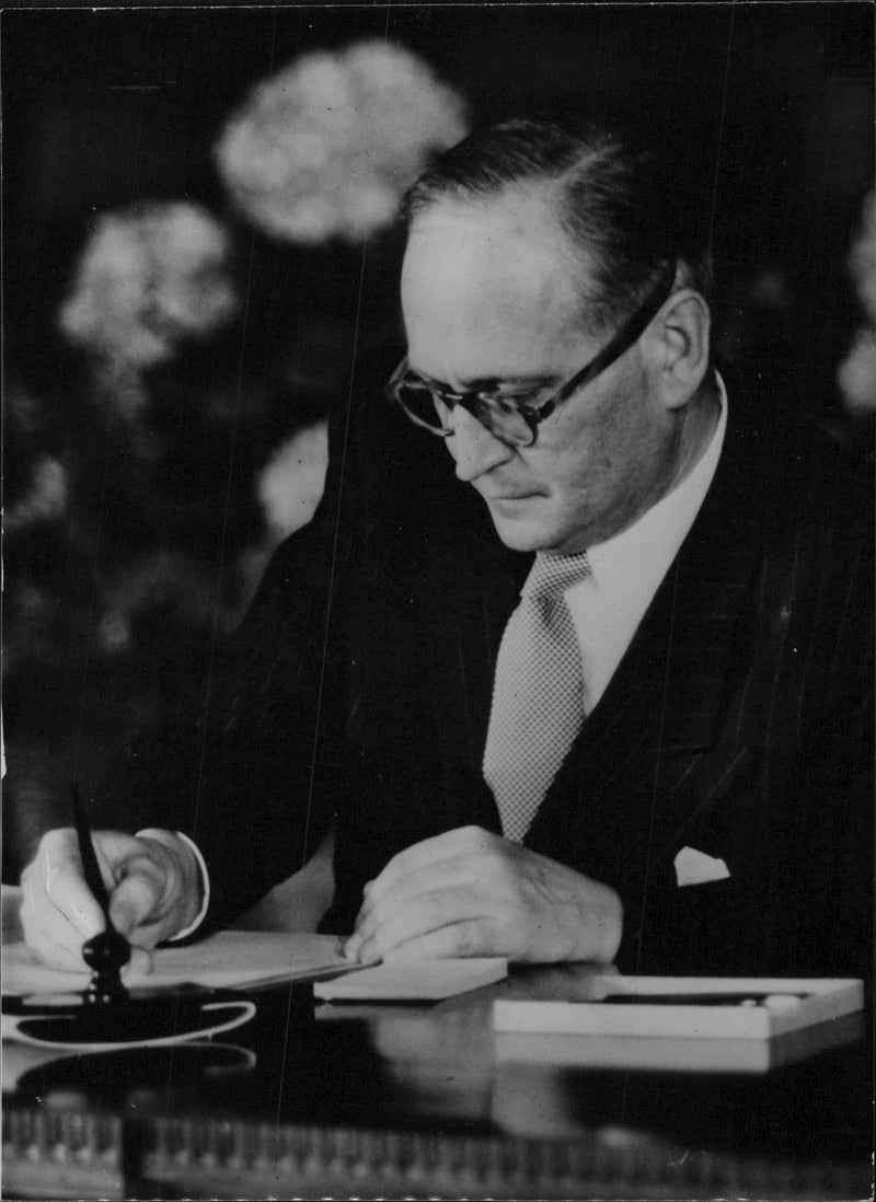 Signature - Vintage Photograph