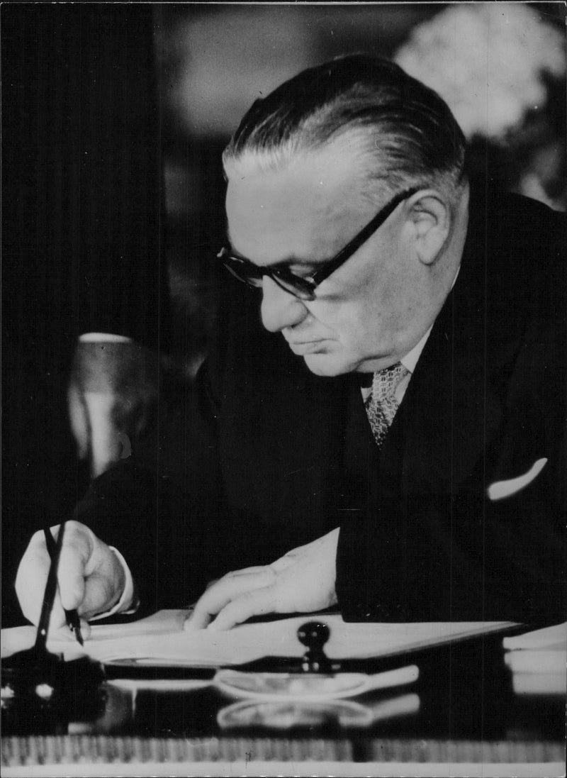 Signature - Vintage Photograph