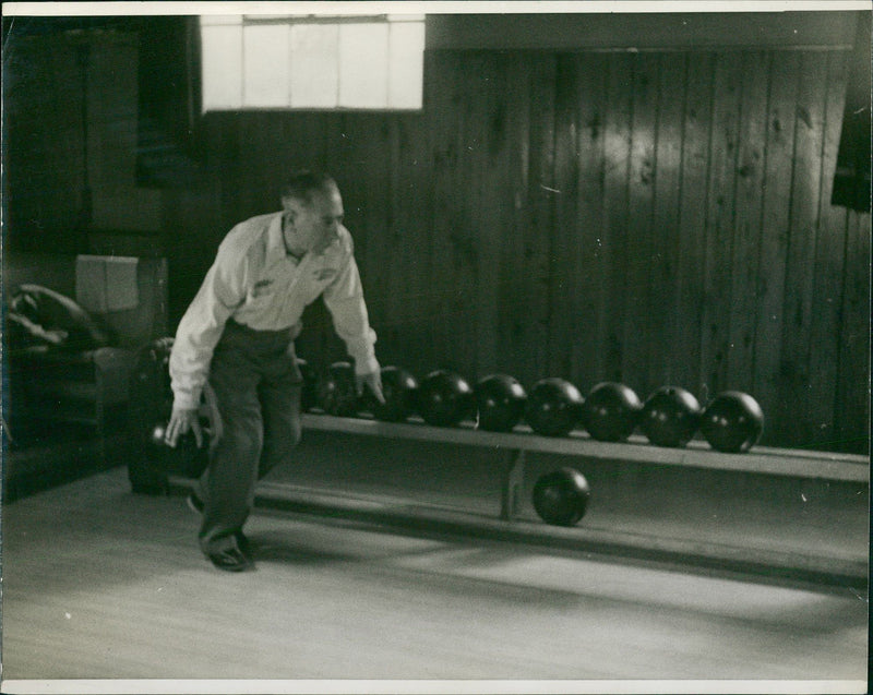 Bowling - Vintage Photograph