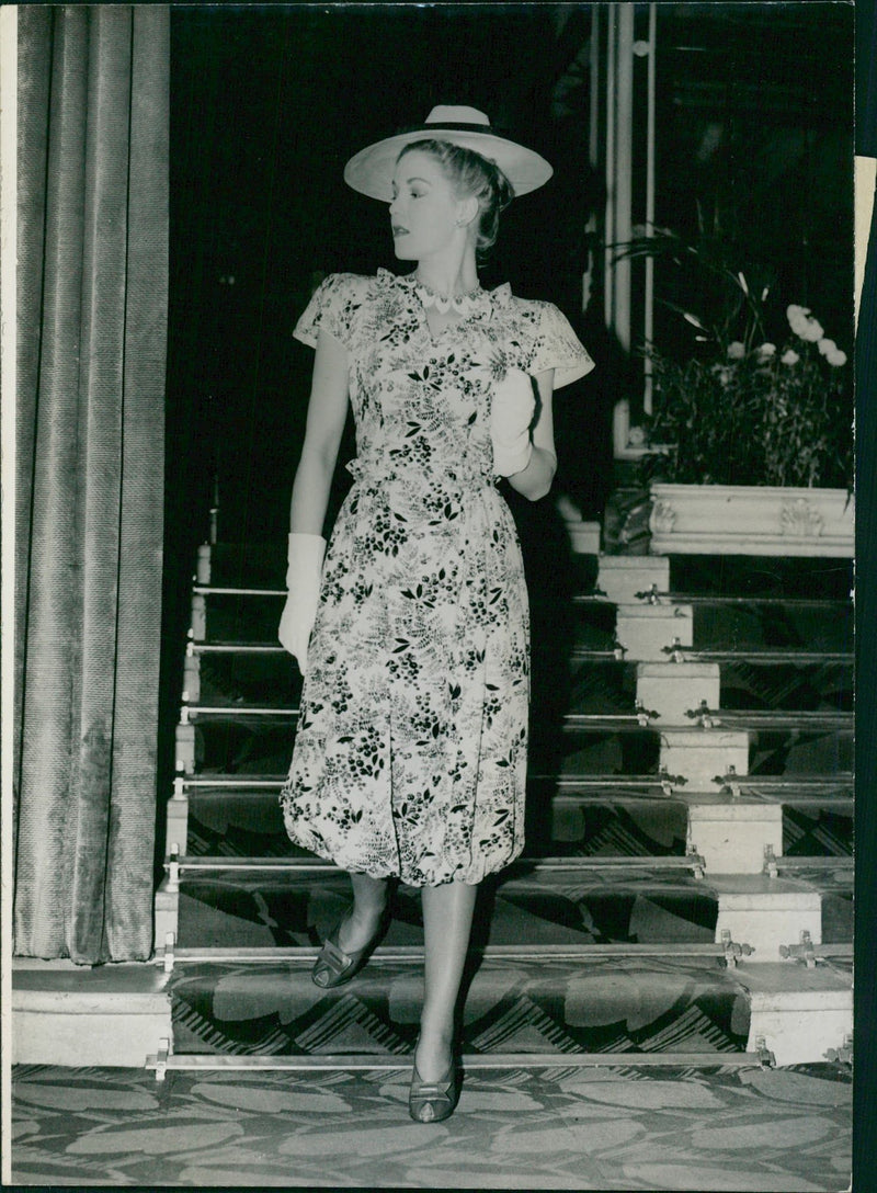 Parade of Models In British Rayons - Vintage Photograph