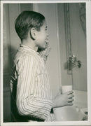 Arturo Pomar. - Vintage Photograph