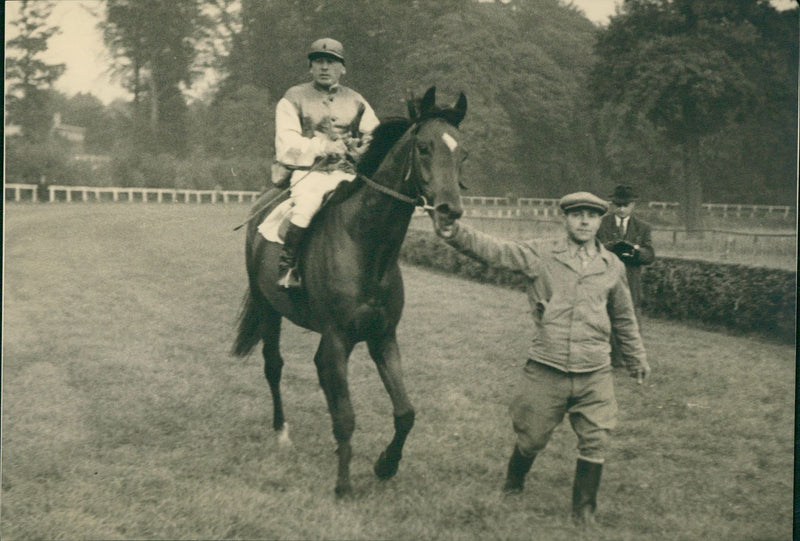 Horse racing - Vintage Photograph