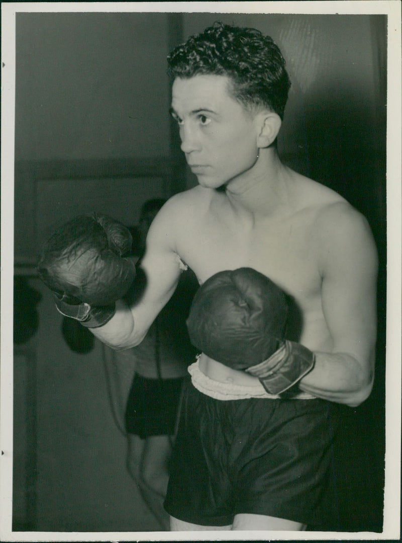 Jean Jowas of Paris - Vintage Photograph