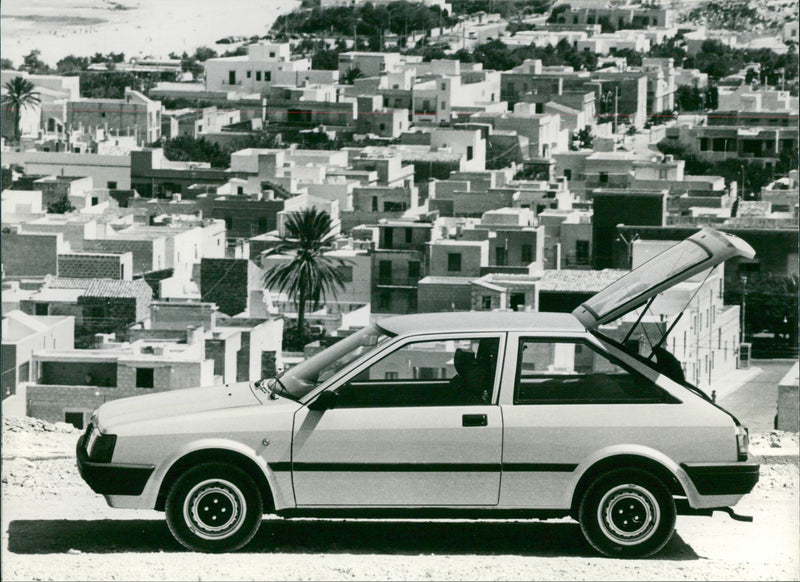 Alfa Romeo Arna SL - Vintage Photograph