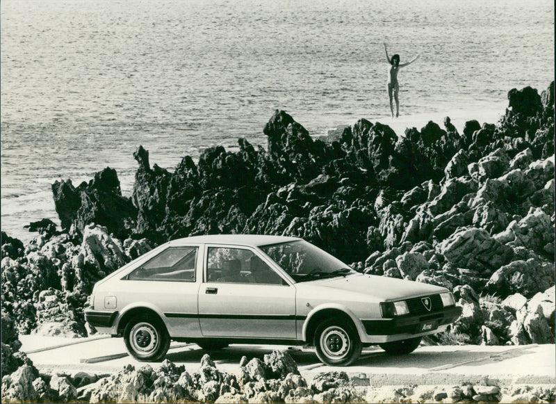 Alfa Romeo Arna SL - Vintage Photograph