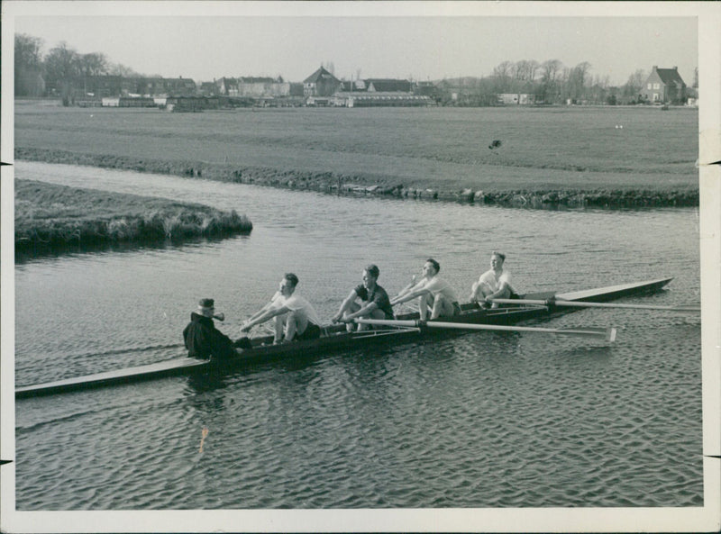 S. Vriend, P. Cornelisse, F. v. Schaardenburg, S. Hoekstra, van Liften - Vintage Photograph