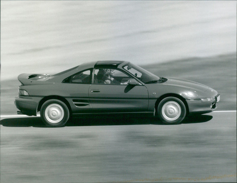 1990 Toyota MR2 2.0 GT-116 - Vintage Photograph