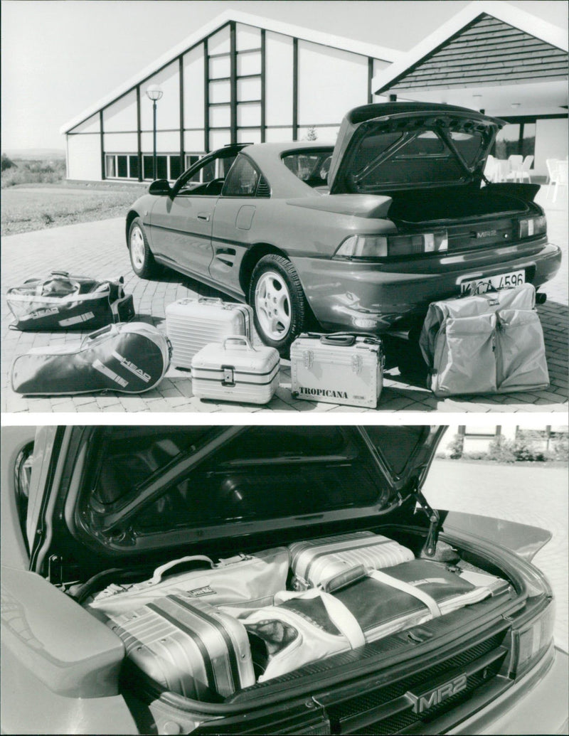 1990 Toyota MR2 2.0 GT-116 - Vintage Photograph