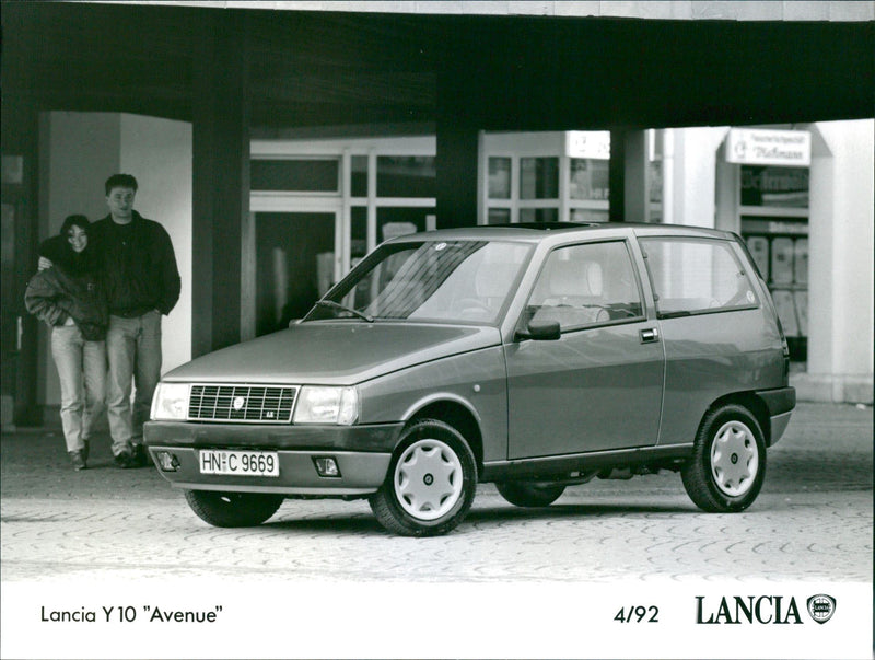 Lancia Y 10 "Avenue" - Vintage Photograph