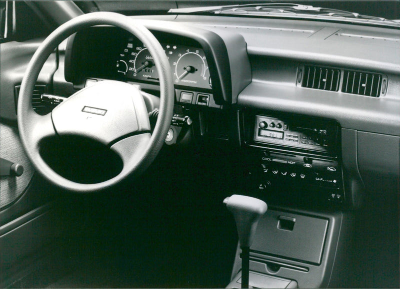Suzuki Swift 1.6 GLX - Vintage Photograph