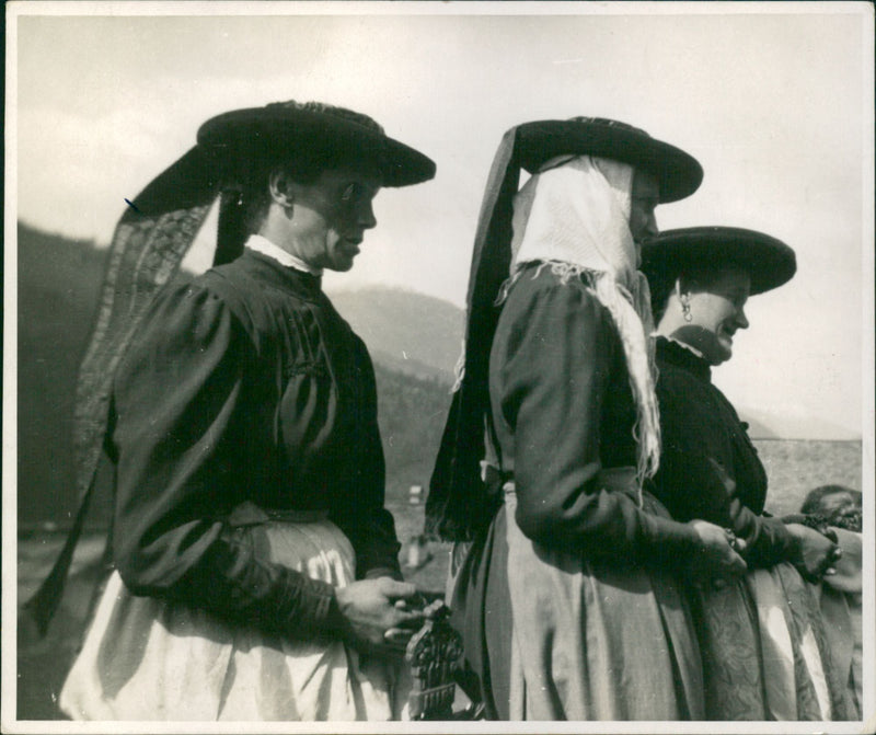 Carinthian traditional costume from the Lesachtal - Vintage Photograph