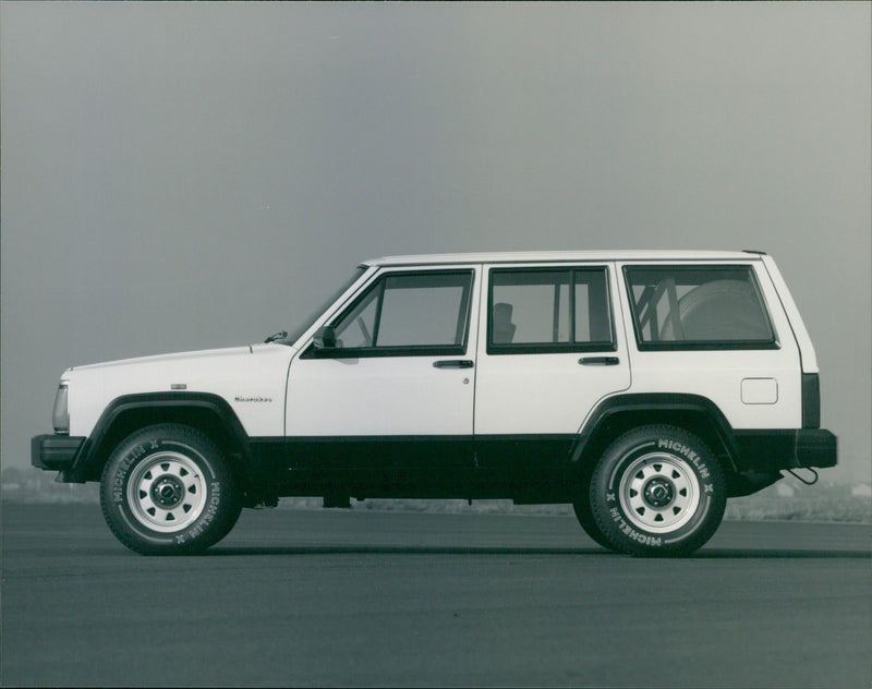 Renault Jeep Cherokee Turbo Diesel - Vintage Photograph