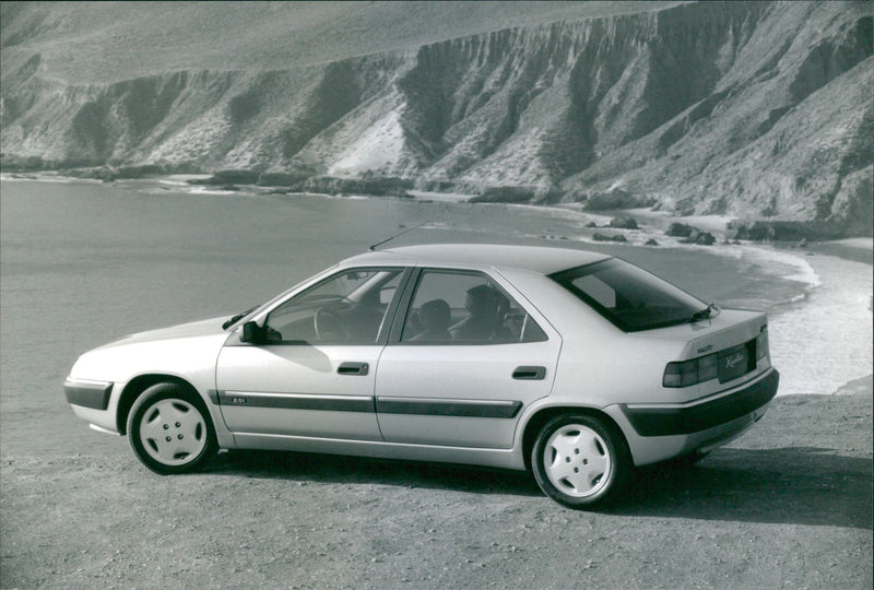 CITROËN XANTIA SX 2.0i - Vintage Photograph