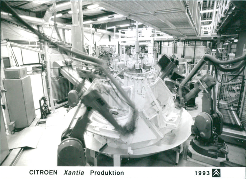 1993 Citroën Xantia - Vintage Photograph
