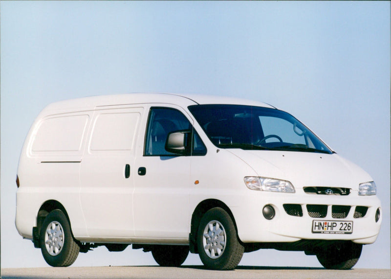 Hyundai H-1 - Vintage Photograph