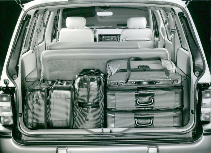 1992 Chrysler Voyager 3.31 Luggage compartment - Vintage Photograph