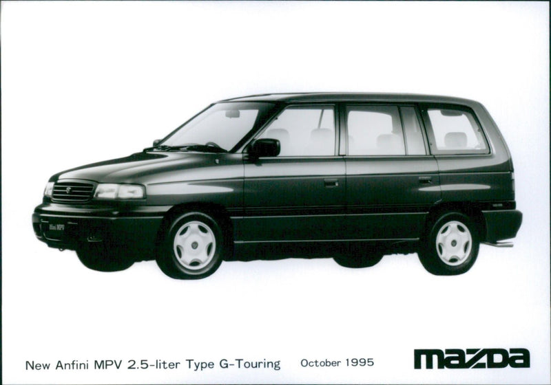 1995 Mazda Anfini MPV 2.5-liter Type G-Touring - Vintage Photograph