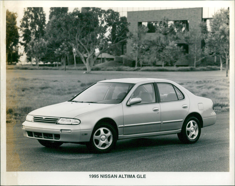1995 Nissan Altima GLE - Vintage Photograph