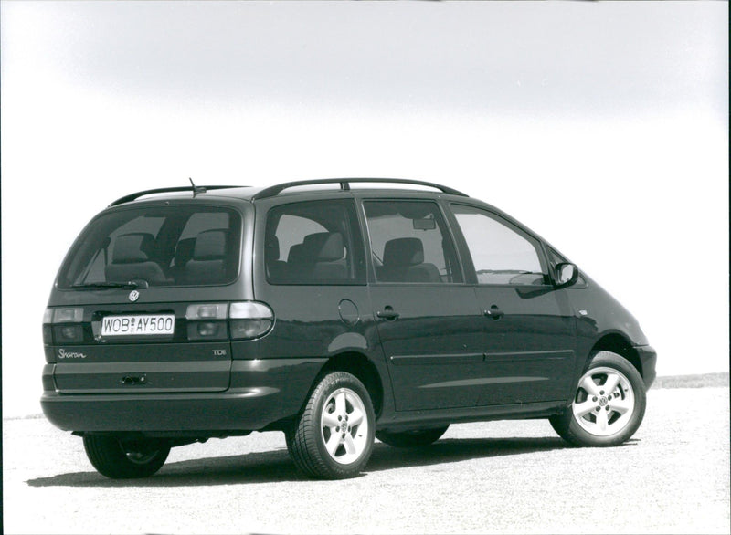VW Sharan TDI Trendline - Vintage Photograph