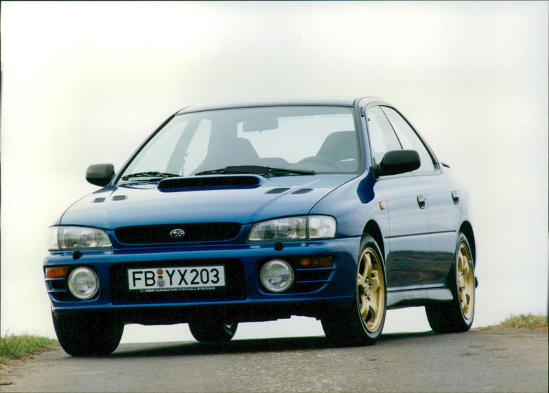 Subaru Impreza Limousine 2.0 GT Turbo "Champion" - Vintage Photograph