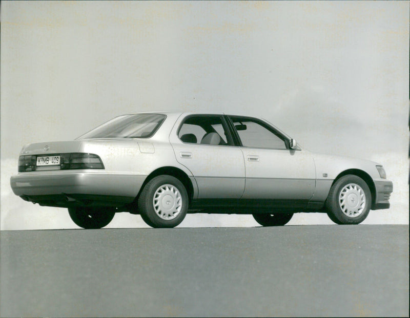 1990 Lexus LS 400 - Vintage Photograph