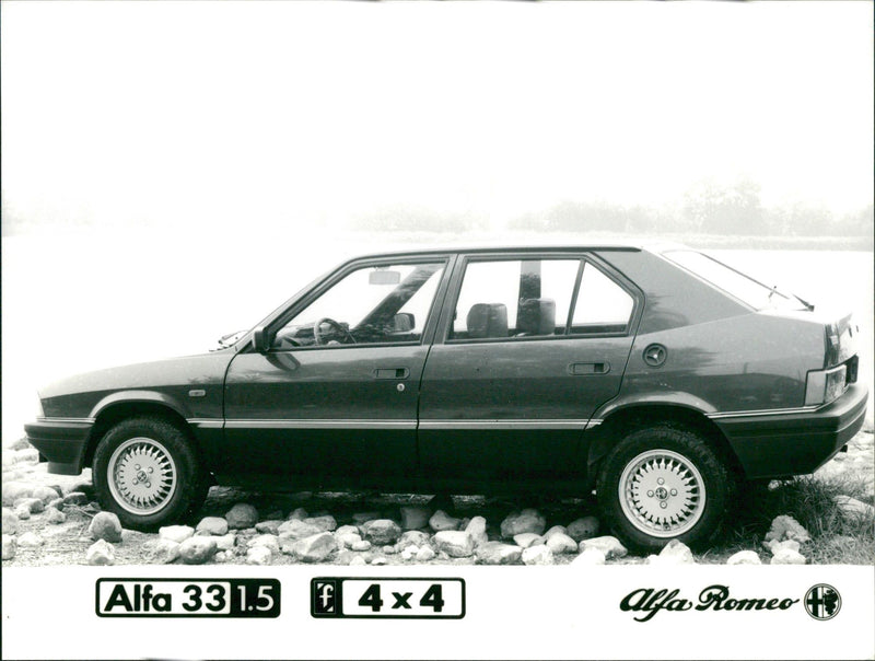 1986 Alfa Romeo 33 1.5 4x4 - Vintage Photograph