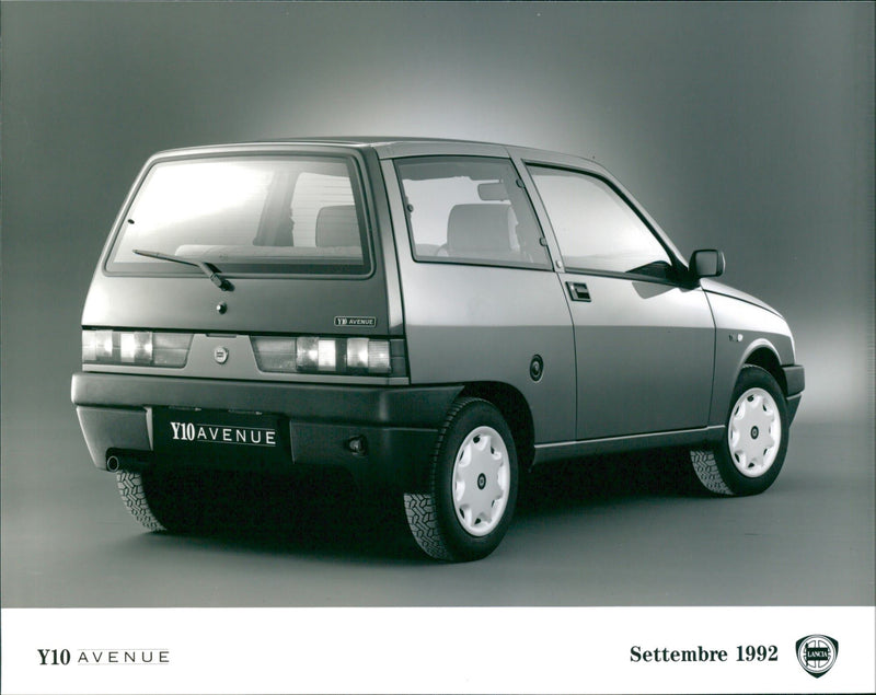 1992 Lancia Y10 Avenue - Vintage Photograph