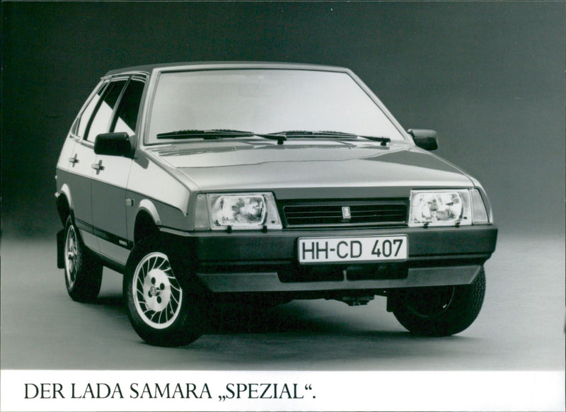 Der Lada Samara Spezial - Vintage Photograph