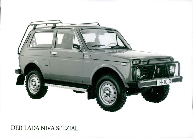 Der Lada Niva Spezial - Vintage Photograph
