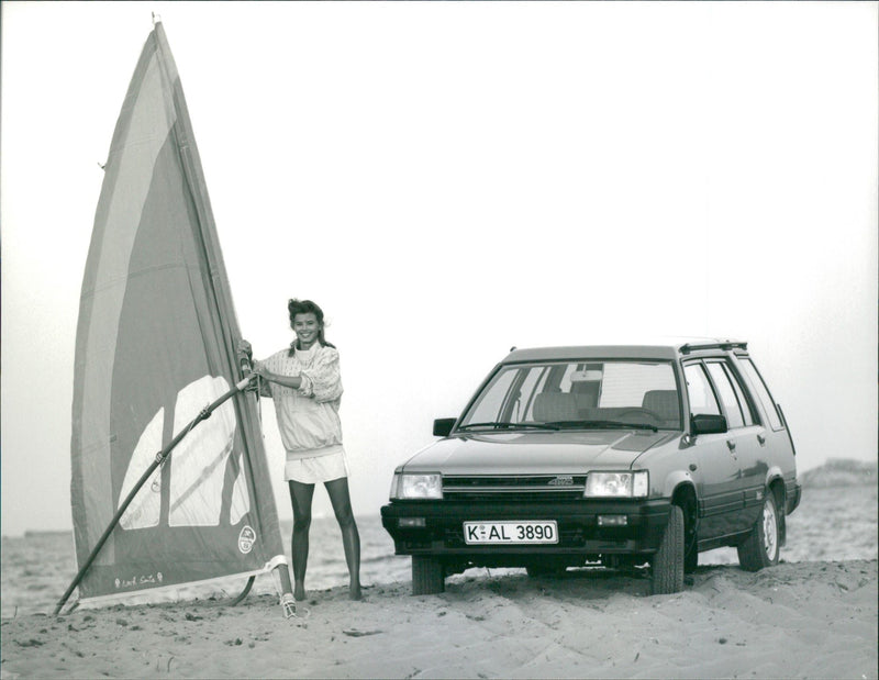 Toyota 1987 - Vintage Photograph