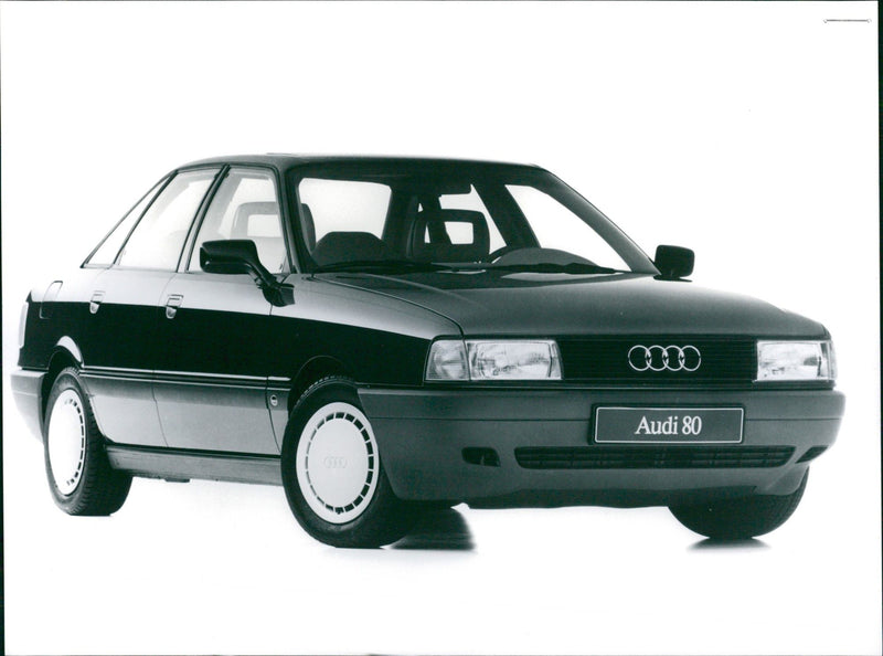 Audi 80 - Vintage Photograph