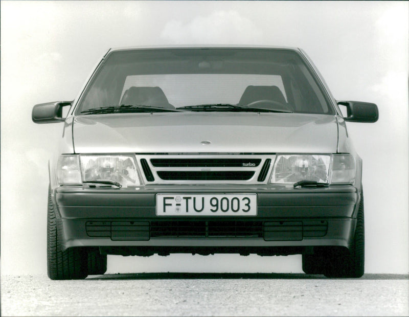 1991 Saab 9000 2.3 Turbo - Vintage Photograph