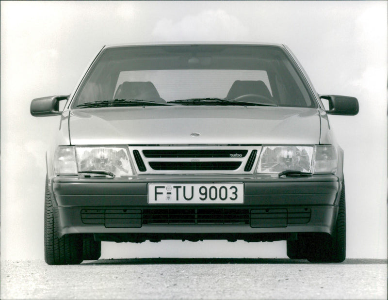 1991 Saab 9000 2.3 Turbo - Vintage Photograph