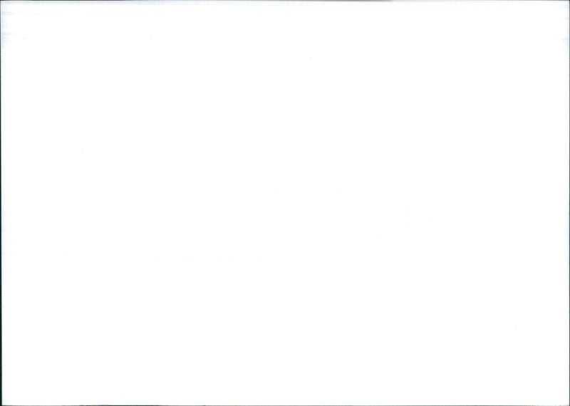 Familia  Full-Time 4WD. - Vintage Photograph