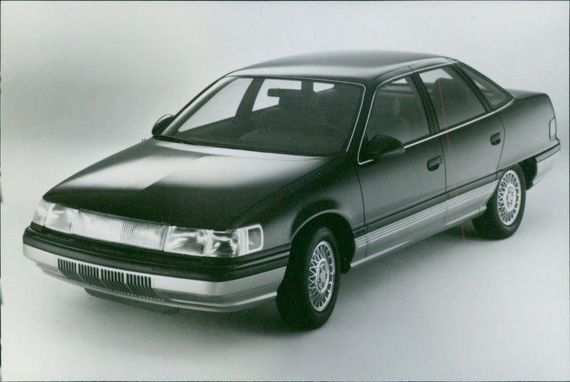 Mercury Sable 1991 - Vintage Photograph