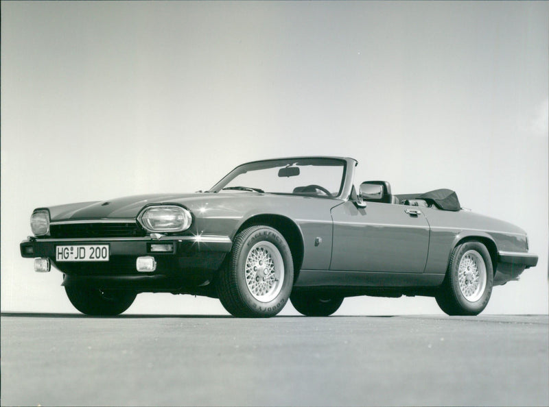 Jaguar XJS 4.0 - Vintage Photograph