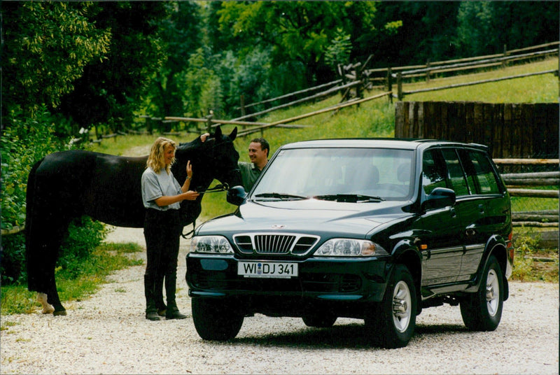 1999 Daewoo Musso - Vintage Photograph