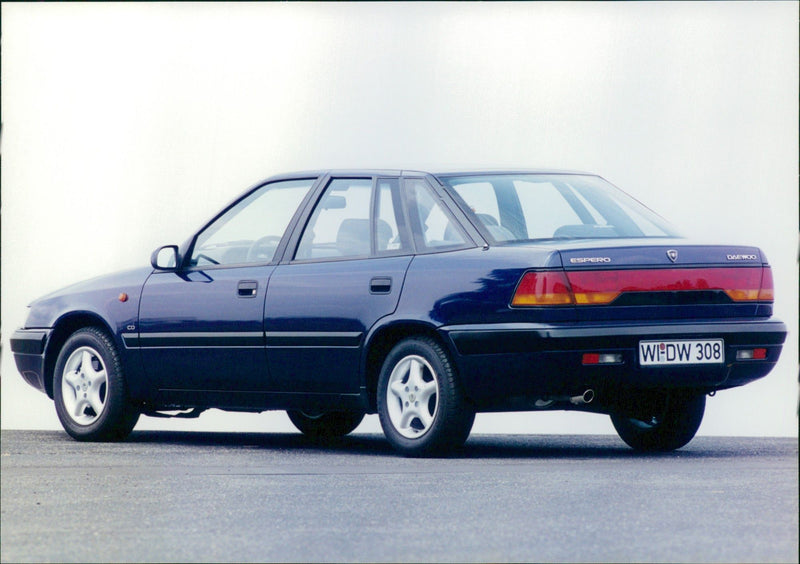 1995 Daewoo Espero - Vintage Photograph