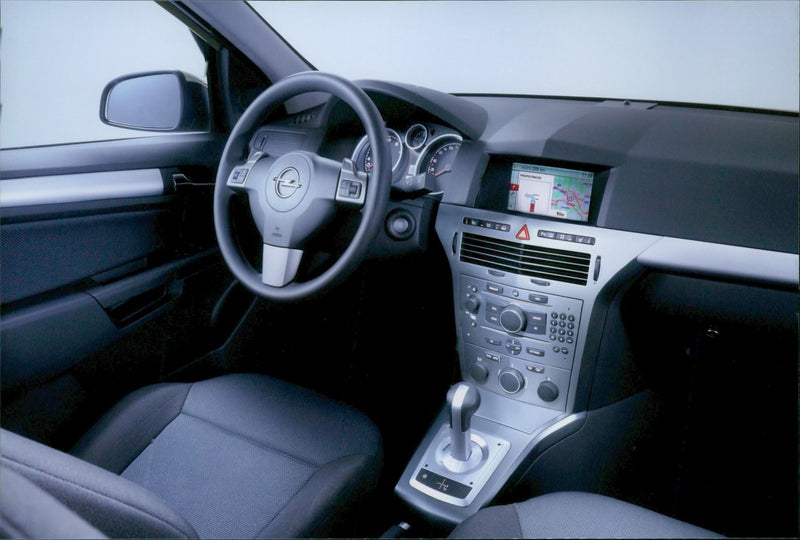 2003 Opel Astra - Vintage Photograph