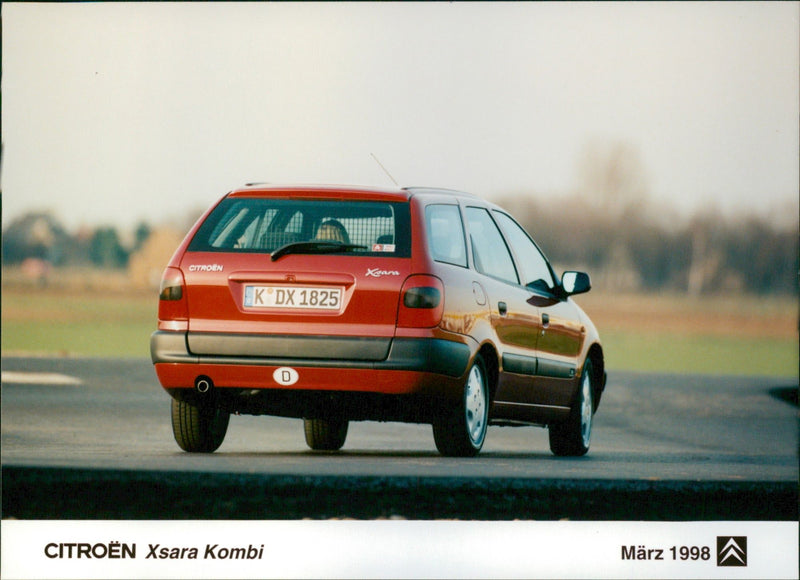 1998 Citroën Xsara - Vintage Photograph