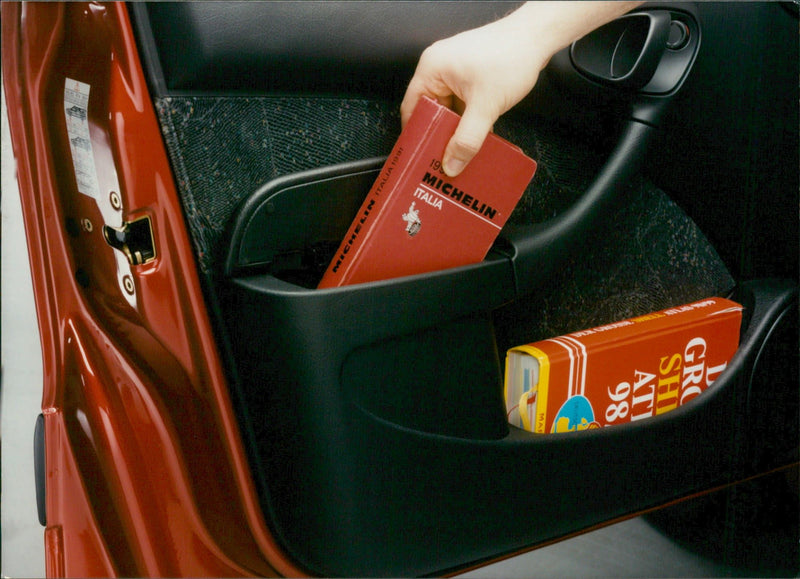 1998 Citroën Xsara - Vintage Photograph